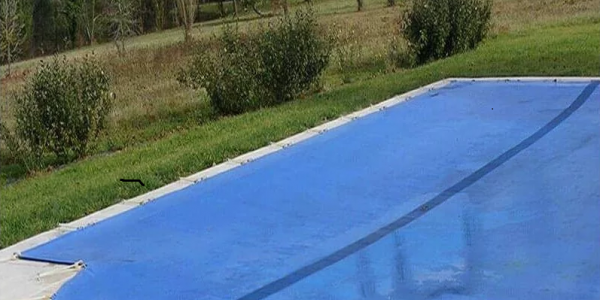 Les bâches pour piscines et leurs avantages : tout ce qu’il faut savoir 